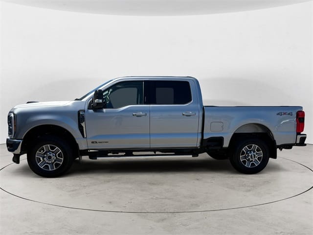 Used 2024 Ford F-350SD Lariat 4D Crew Cab – 1FT8W3BTXREC64353