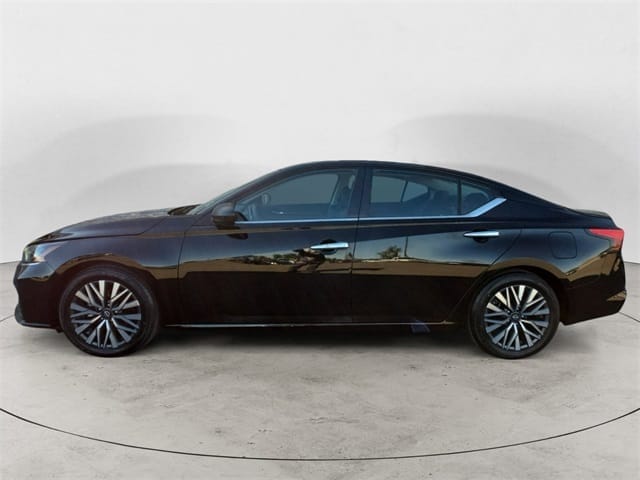 Used 2024 Nissan Altima 2.5 SV 4D Sedan – 1N4BL4DV3RN343579