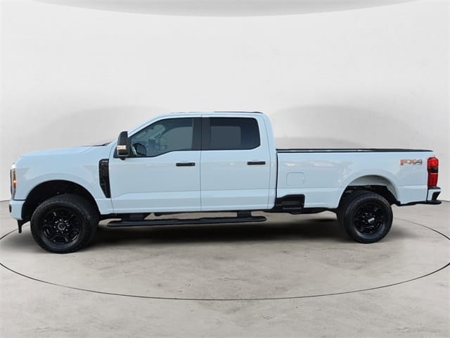 Used 2024 Ford F-350SD XL 4D Crew Cab – 1FT8W3BN8RED54215