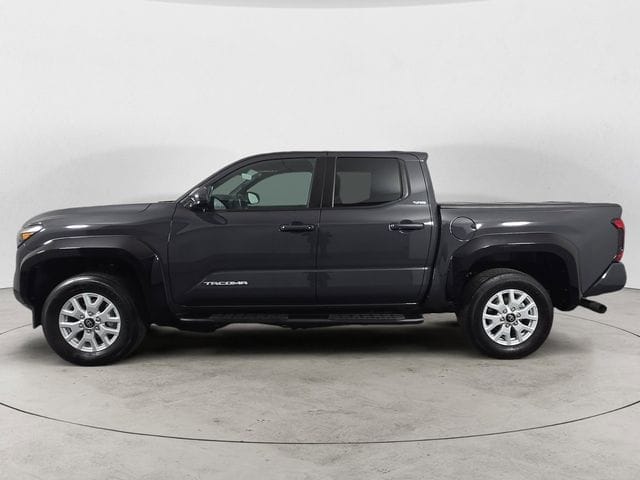 Used 2024 Toyota Tacoma SR5 4D Double Cab – 3TMLB5JNXRM012195