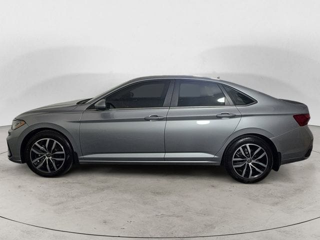 Used 2025 Volkswagen Jetta 1.5T SE 4D Sedan – 3VW7X7BU1SM063897