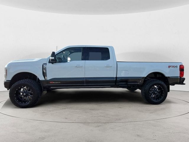 Used 2024 Ford F-350SD King Ranch 4D Crew Cab – 1FT8W3BM7RED85155