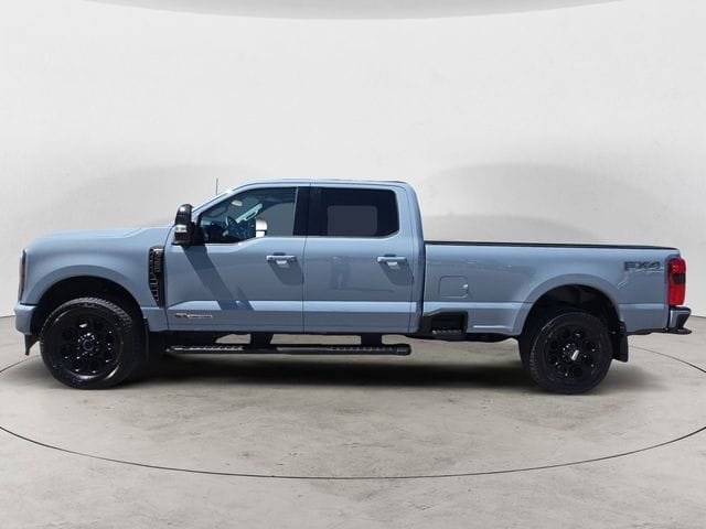 Used 2025 Ford F-350SD Lariat 4D Crew Cab – 1FT8W3BT5SEC44971